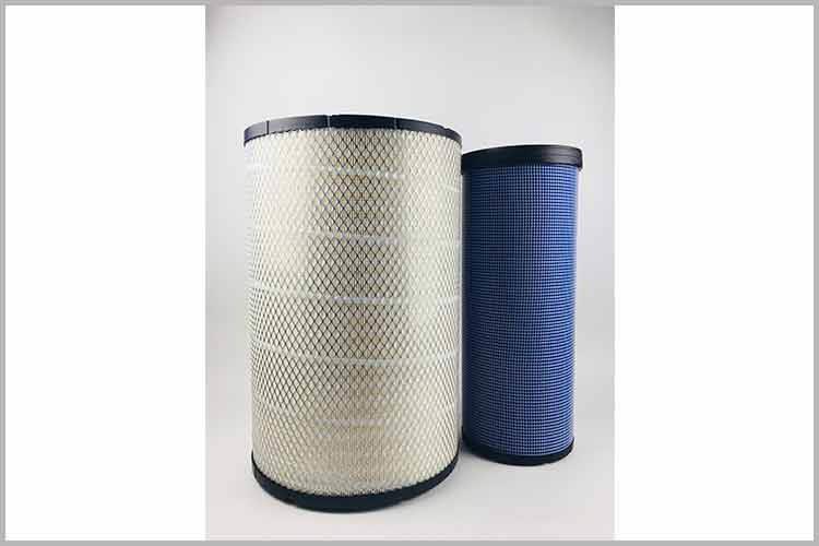 一般来说，发动机星空体育在线(中国)唯一官方网站一年更换一次就足够，如果空气粉尘大可以视情况缩短更换周期